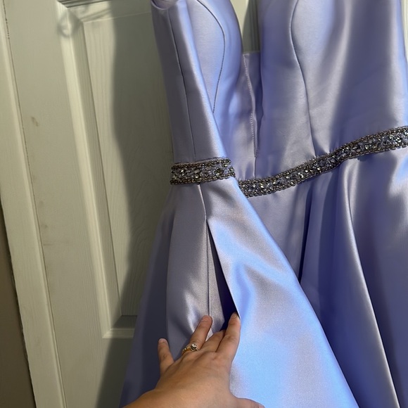 Homecoming dress. - Picture 4 of 12